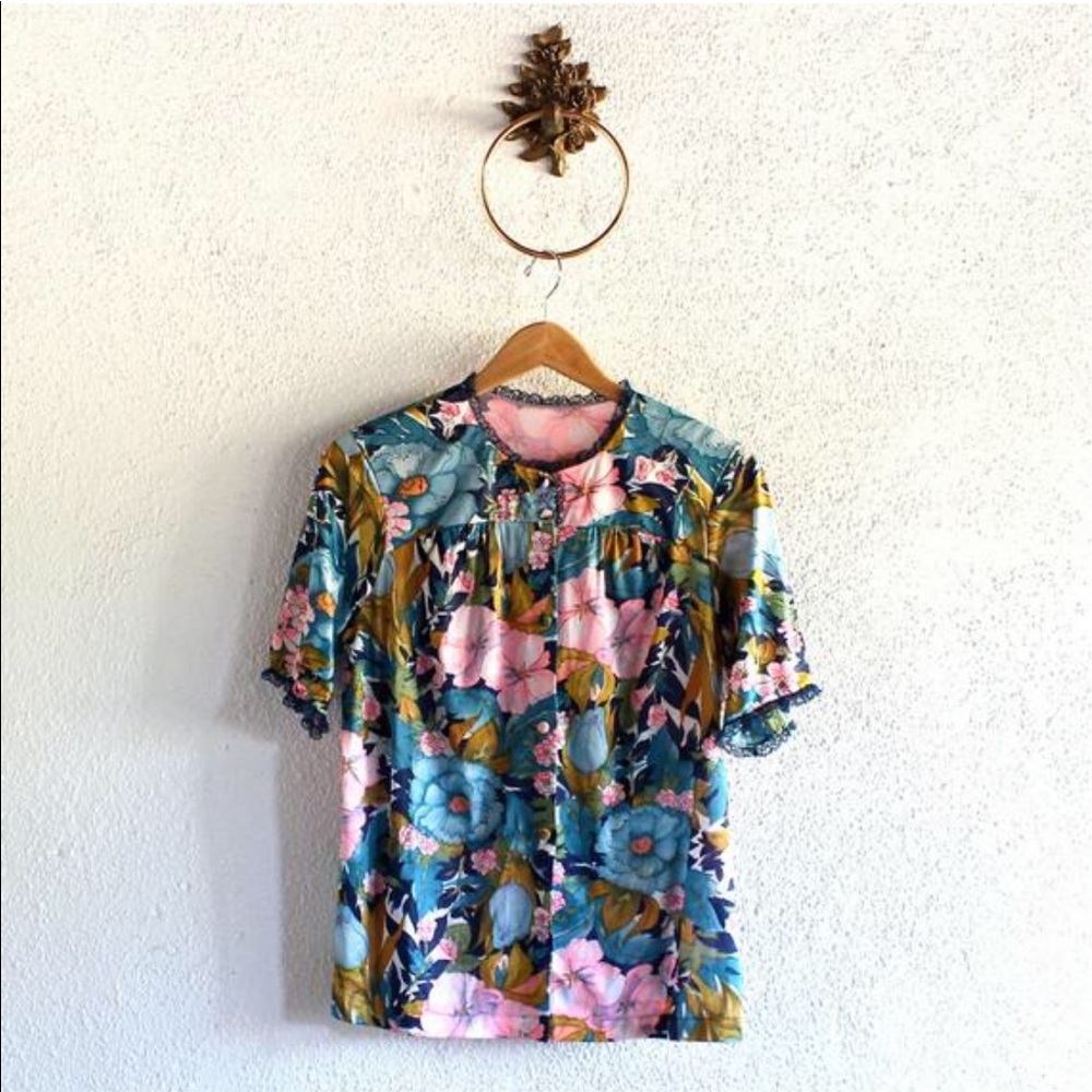 1960s Vintage Floral Blouse